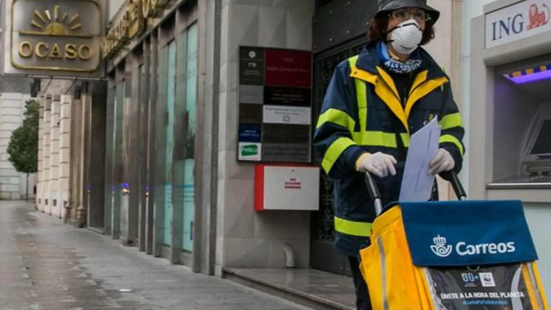 Las oficinas de Correos también harán de cajeros del Banco Santander Las oficinas de Correos también harán de cajeros del Banco Santander