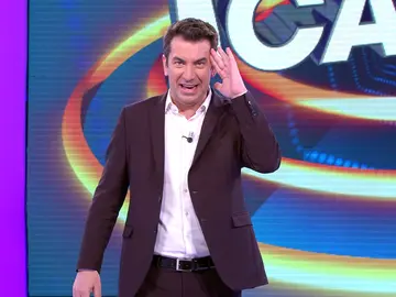 Arturo Valls cuenta en ‘¡Ahora caigo!’ su experiencia con su coche nuevo… con final inesperado Arturo Valls cuenta en ‘¡Ahora caigo!’ su experiencia con su coche nuevo… con final inesperado