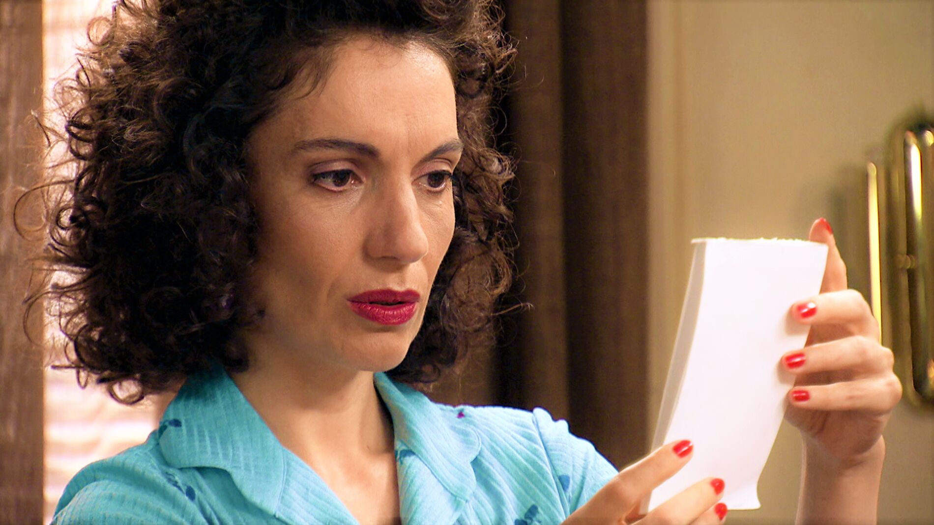 La desconfianza de Estefan&iacute;a en Miguel crece por momentos