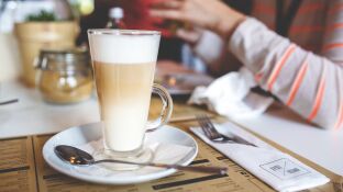 caf&eacute; con leche