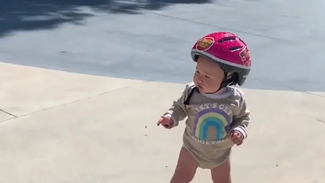 Polly Gray, la niña de 11 meses que triunfa en TikTok patinando Polly Gray, la niña de 11 meses que triunfa en TikTok patinando