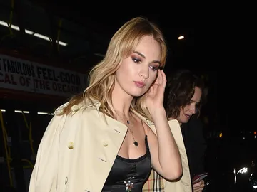 La actriz Lily James La actriz Lily James