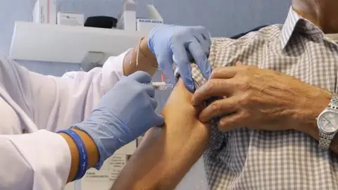Comienza la campaña vacunación de la gripe Campaña vacunación de la gripe