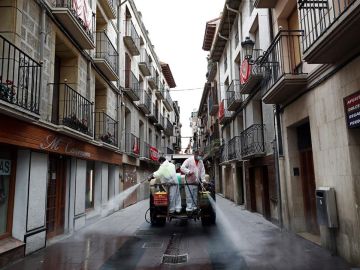 Limpieza de las calles en Peralta (Navarra)