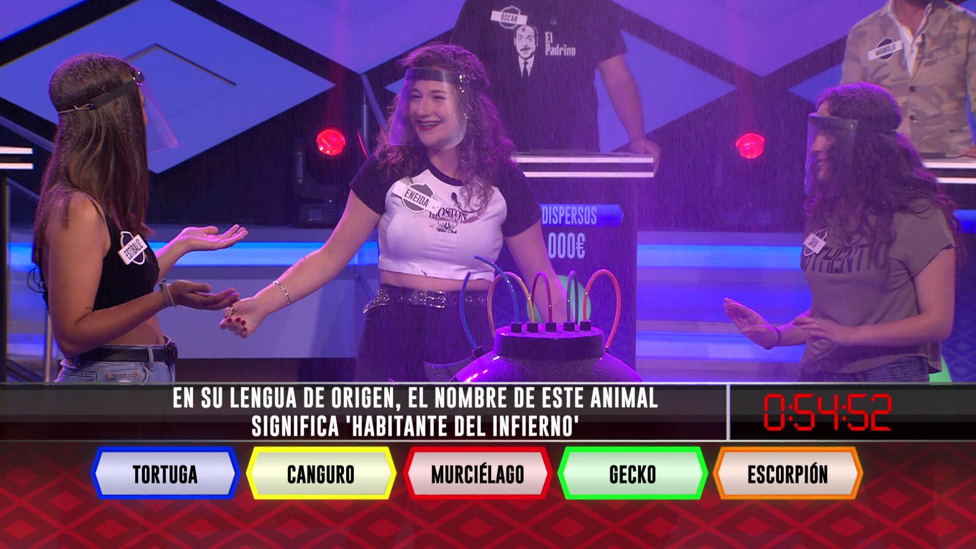 La convicción de Eneida, de las ‘Pájaras’, hace explotar al cortar el primer cable: “La primera en la cara”