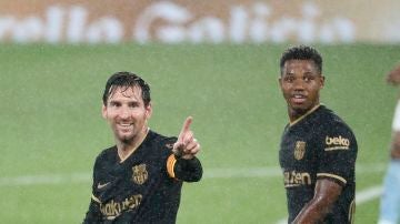 Leo Messi y Ansu Fati, en acción en Balaídos