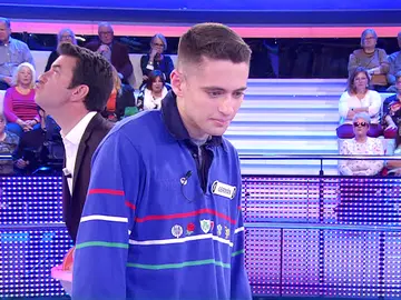 Un increíble fallo ‘de cine’ le cuesta 10.000 euros a un concursante de ‘¡Ahora caigo!’ Un increíble fallo ‘de cine’ le cuesta 10.000 euros a un concursante de ‘¡Ahora caigo!’