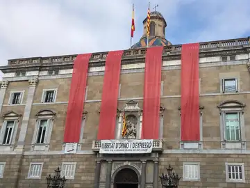 Tres años del referéndum ilegal del 1-O con Quim Torra inhabilitado como presidente de Cataluña Tres años del referéndum ilegal del 1-O con Quim Torra inhabilitado como presidente de Cataluña