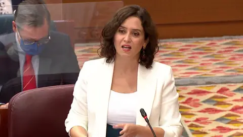 La presidenta de la Comunidad de Madrid, ,Isabel Diaz Ayuso, durante su intervención en la asamblea de Madrid La presidenta de la Comunidad de Madrid, ,Isabel Diaz Ayuso, durante su intervención en la asamblea de Madrid