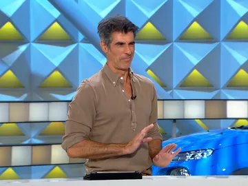 ¡Menudo despiste! Jorge Fernández se queda atónito ante la reacción de un concursante en ‘La ruleta de la suerte’ ¡Menudo despiste! Jorge Fernández se queda atónito ante la reacción de un concursante en ‘La ruleta de la suerte’
