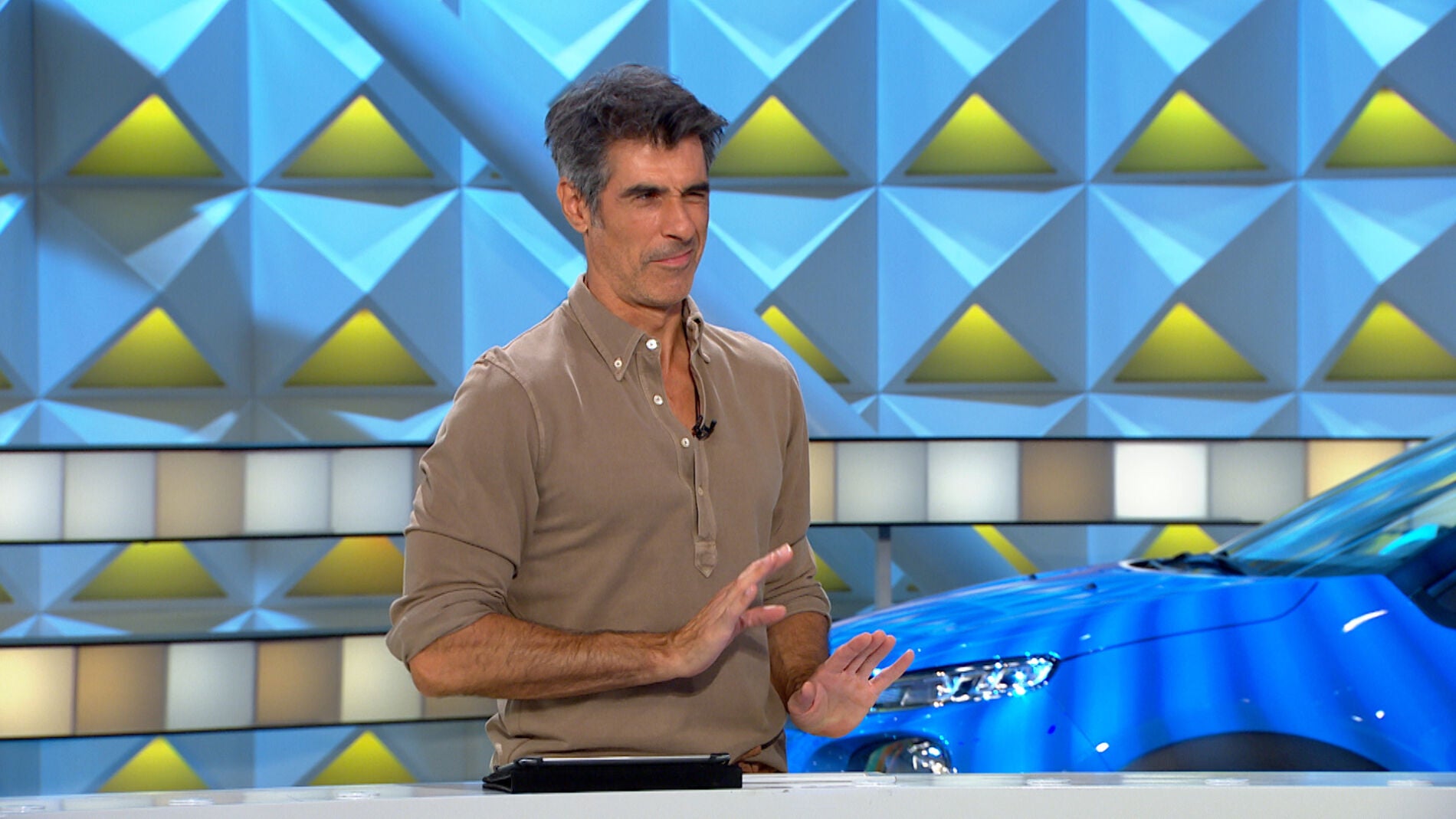 &iexcl;Menudo despiste! Jorge Fern&aacute;ndez se queda at&oacute;nito ante la reacci&oacute;n de un concursante en &lsquo;La ruleta de la suerte&rsquo; 