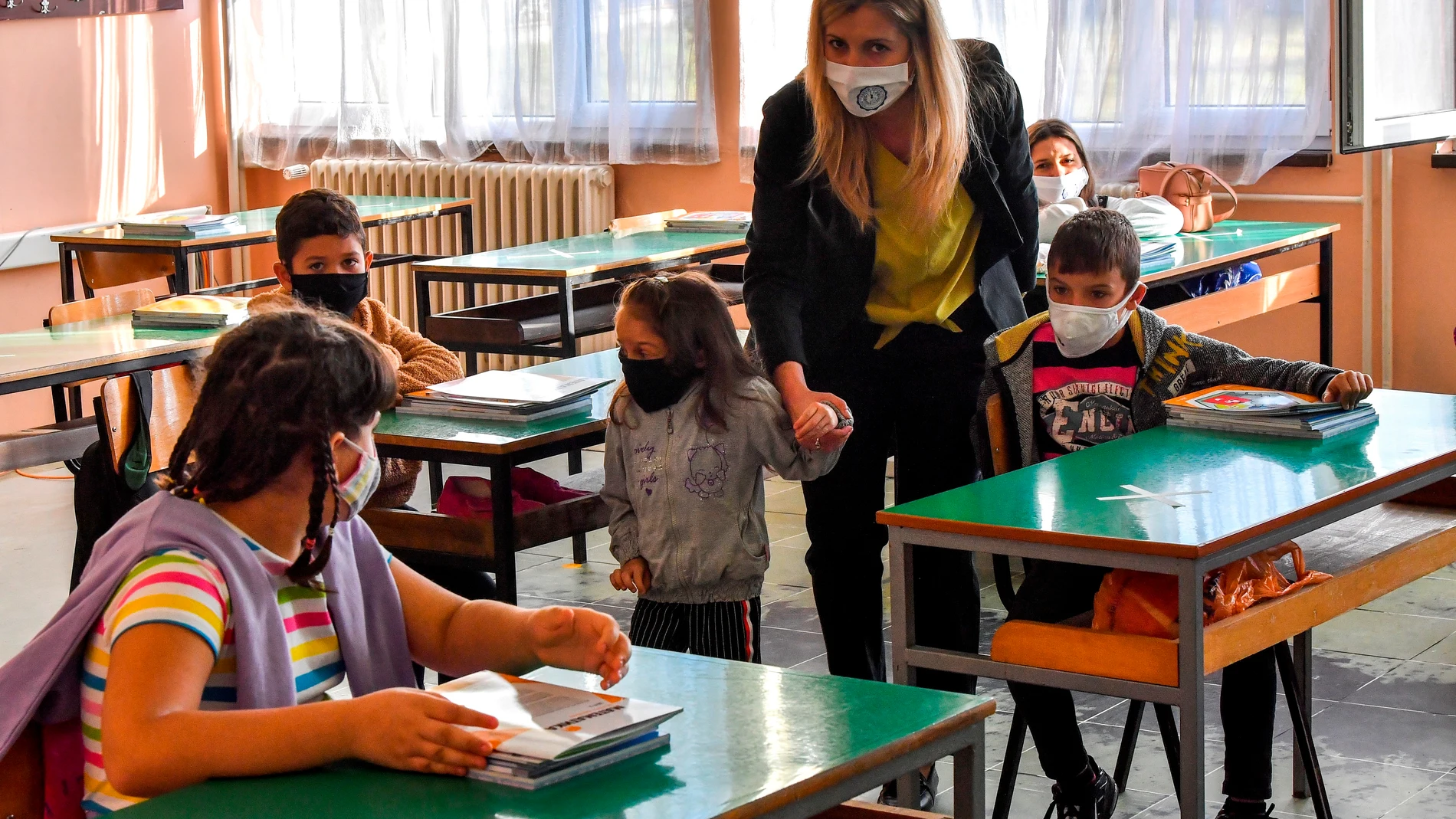 Día Mundial de los Docentes en época COVID: la incertidumbre de ser maestro en plena pandemia Día Mundial de los Docentes en época COVID: la incertidumbre de ser maestro en plena pandemia