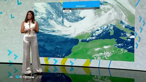 La llegada de un frente asociado a la borrasca Álex dejará lluvias y viento fuerte en la Península La llegada de un frente asociado a la borrasca Álex dejará lluvias y viento fuerte en la Península