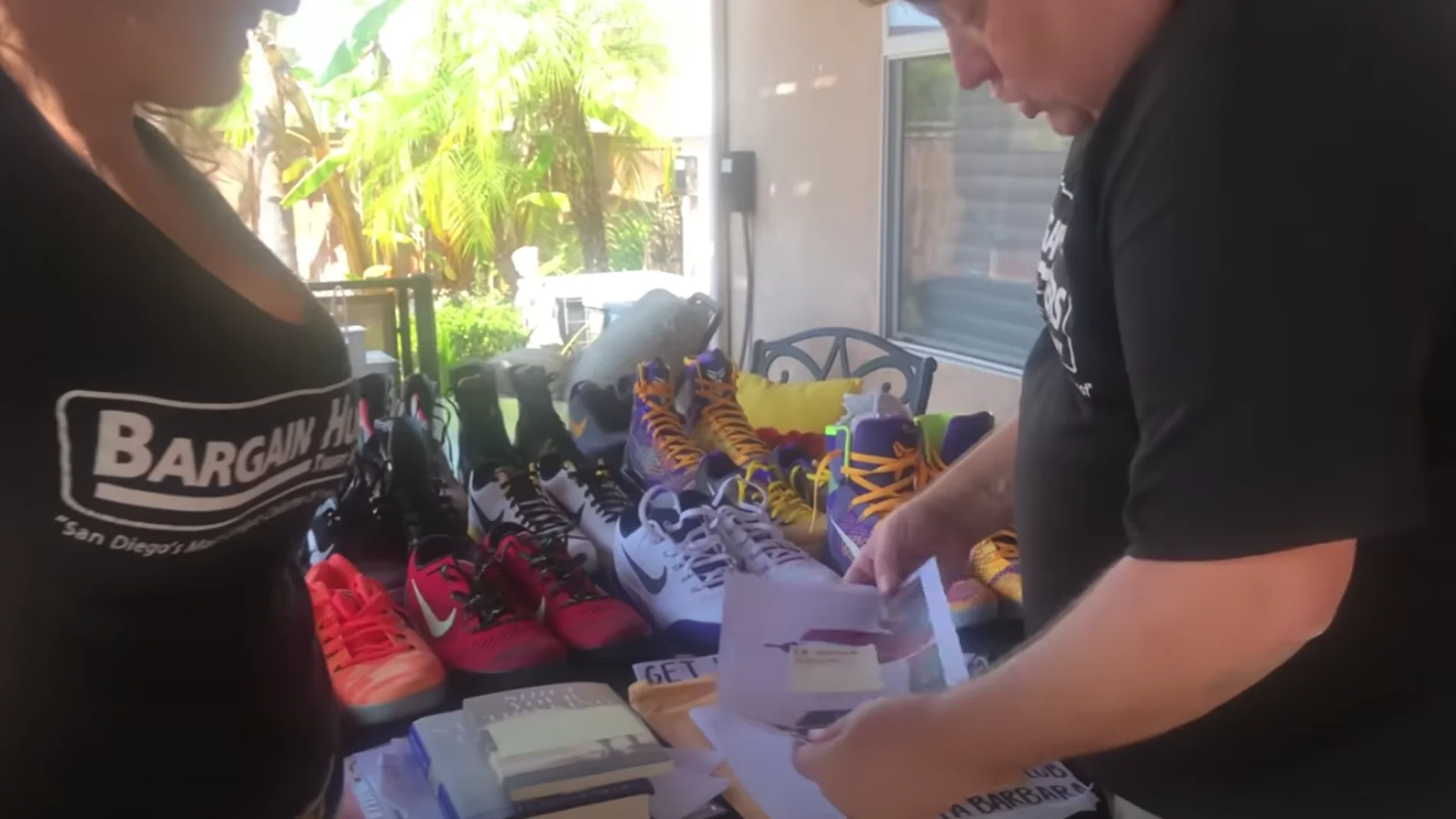 Imagen del vídeo de Rene Nezhoda y el trastero de objetos de Kobe Bryant Imagen del vídeo de Rene Nezhoda y el trastero de objetos de Kobe Bryant