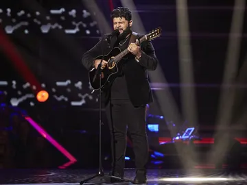 Lisardo Silva enamora con ‘Ramito de violetas’ en las Audiciones a ciegas de ‘La Voz’ Lisardo Silva enamora con ‘Ramito de violetas’ en las Audiciones a ciegas de ‘La Voz’