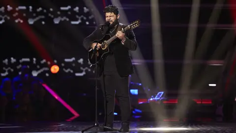 Lisardo Silva enamora con ‘Ramito de violetas’ en las Audiciones a ciegas de ‘La Voz’ Lisardo Silva enamora con ‘Ramito de violetas’ en las Audiciones a ciegas de ‘La Voz’