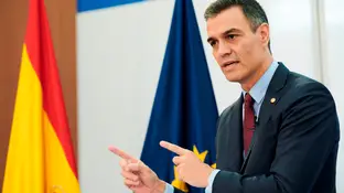 El presidente del Gobierno, Pedro Sánchez, interviene este viernes en rueda de prensa tras la cumbre extraordinaria de la UE celebrada en Bruselas, Bélgica El presidente del Gobierno, Pedro Sánchez, interviene este viernes en rueda de prensa tras la cumbre extraordinaria de la UE celebrada en Bruselas, Bélgica