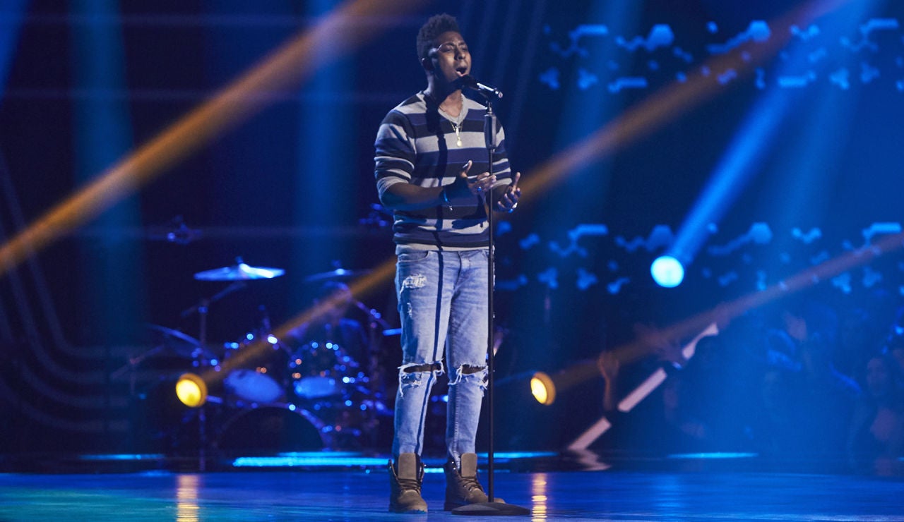 Tony Weaver, puro romanticismo interpretando &lsquo;All of me&rsquo; en las Audiciones a ciegas de &lsquo;La Voz&rsquo;