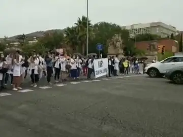 Los MIR catalanes cortan la Diagonal de Barcelona en su octavo día de protestas por unas condicionas dignas Los MIR catalanes cortan la Diagonal de Barcelona en su octavo día de protestas por unas condicionas dignas