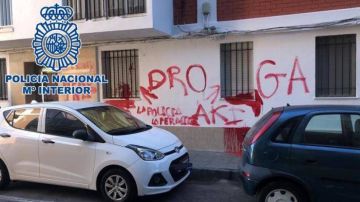 Pintada en la calle de Cádiz en la que se vendía droga