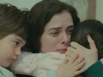 Fotograma de 'Mujer' Fotograma de 'Mujer'