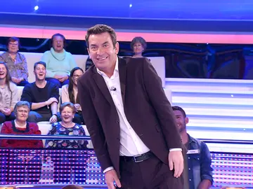 El llamativo detalle de una señora del público de ‘¡Ahora caigo!’ que no ha pasado desapercibido para Arturo Valls El llamativo detalle de una señora del público de ‘¡Ahora caigo!’ que no ha pasado desapercibido para Arturo Valls