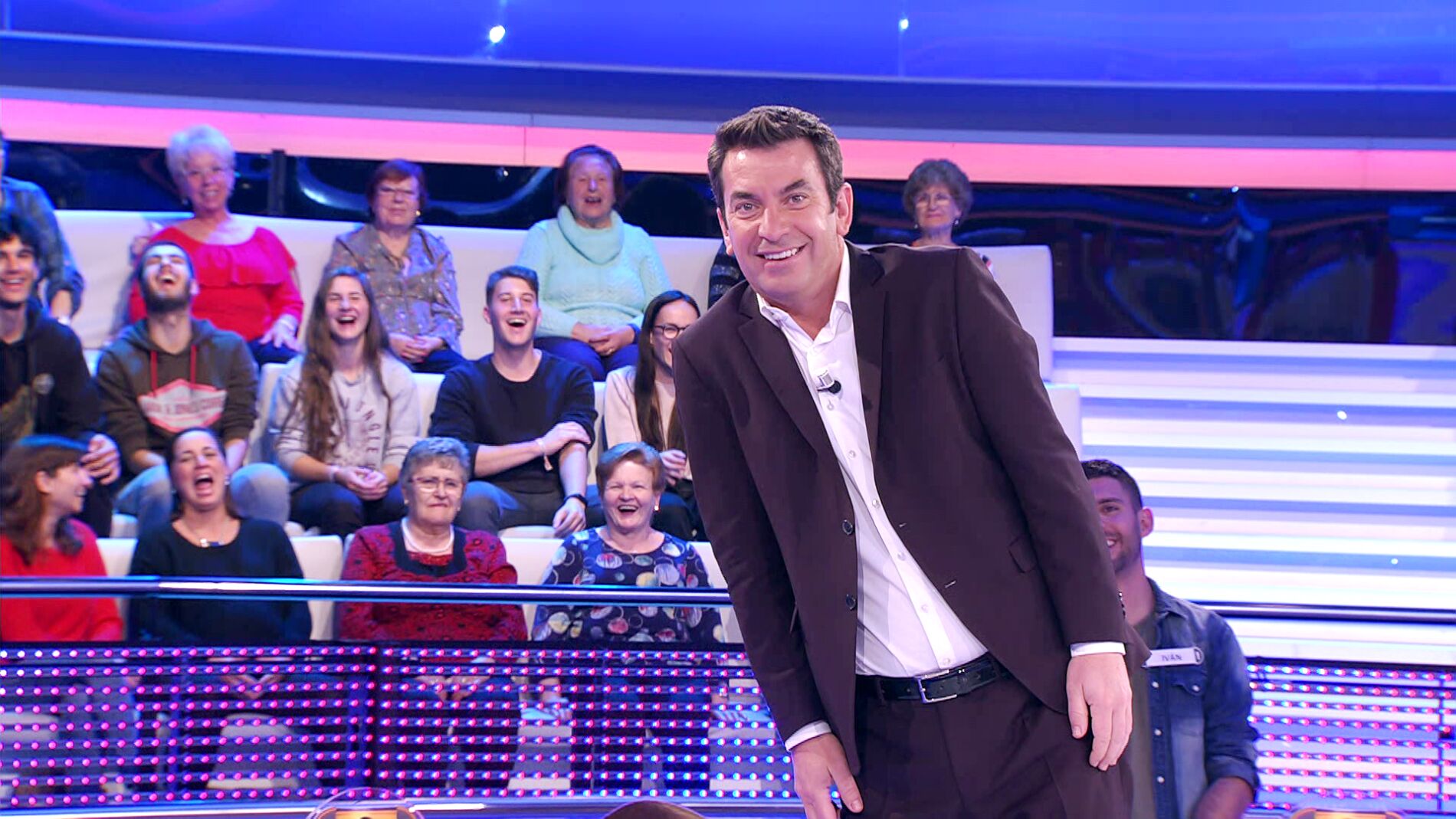 El llamativo detalle de una se&ntilde;ora del p&uacute;blico de &lsquo;&iexcl;Ahora caigo!&rsquo; que no ha pasado desapercibido para Arturo Valls