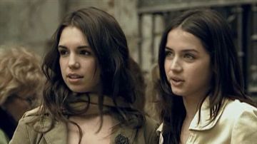 Elena Furiase y Ana de Armas en 'El Internado'