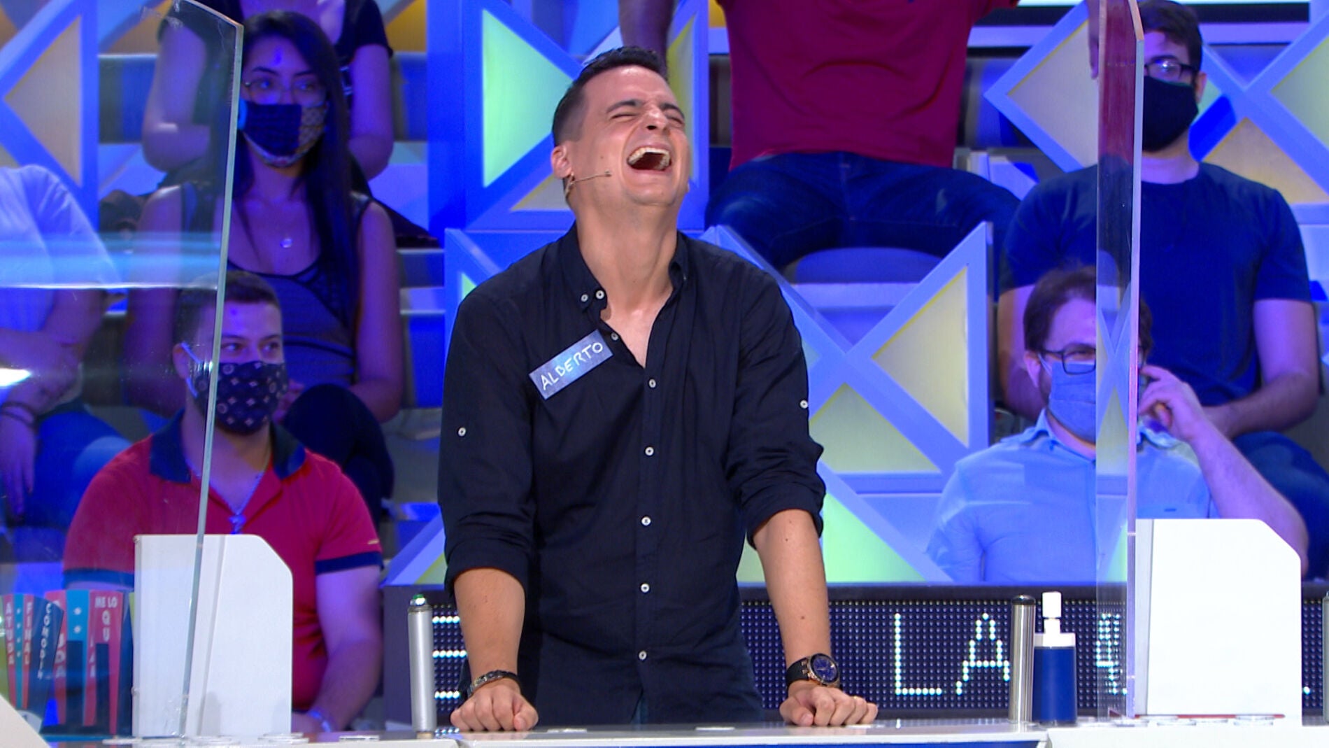 ! La canci&oacute;n de Duncan Dhu reta a todos en &lsquo;La ruleta de la suerte&rsquo;