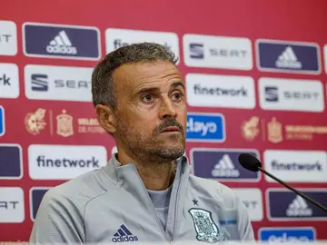 Luis Enrique cree que España jugará contra Ucrania en la Nations League pese a sus 3 positivos en coronavirus Luis Enrique cree que España jugará contra Ucrania en la Nations League pese a sus 3 positivos en coronavirus