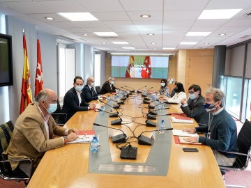 Reunión del grupo COVID 19 de la Comunidad de Madrid y el Ministerio de Sanidad