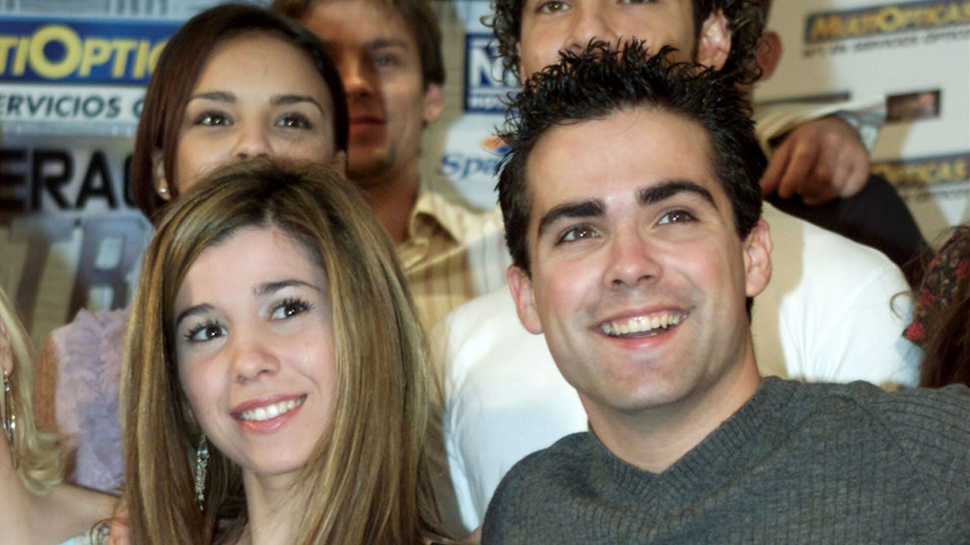 Naím Thomas junto a sus compañeros