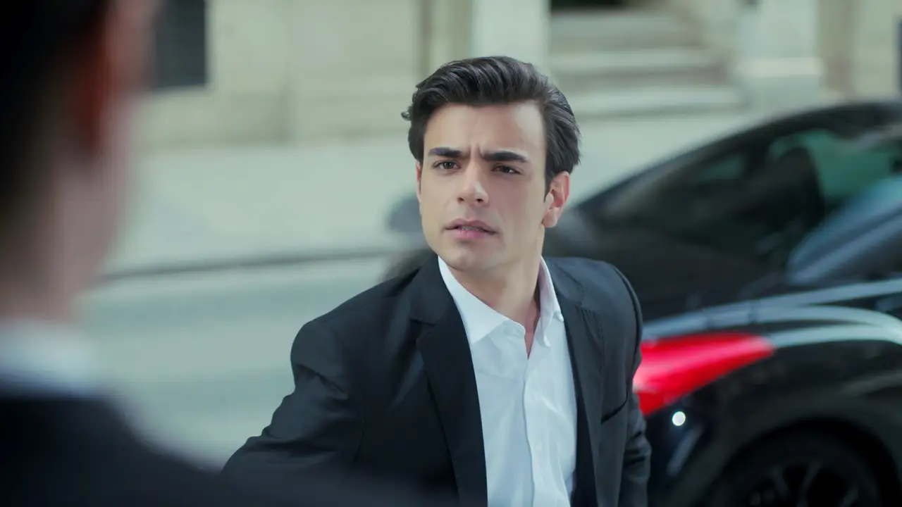 Sirin se acerca a Sarp gracias a Levent sin saber que se está metiendo en la boca del lobo