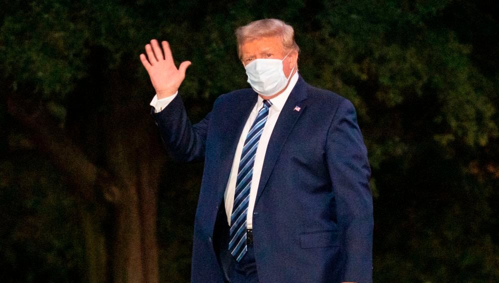 Donald Trump, a su salida del hospital