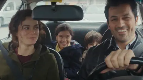 Así se dobla 'Mujer' del turco al español Así se dobla 'Mujer' del turco al español