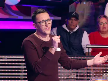 “Que entre la ducha”: La sorpresa de Arturo Valls para un concursante aficionado a cantar en el baño “Que entre la ducha”: La sorpresa de Arturo Valls para un concursante aficionado a cantar en el baño