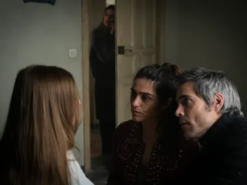 Alma devuelve a Marta, pero sigue negando que supiera nada de los niños Alma devuelve a Marta, pero sigue negando que supiera nada de los niños