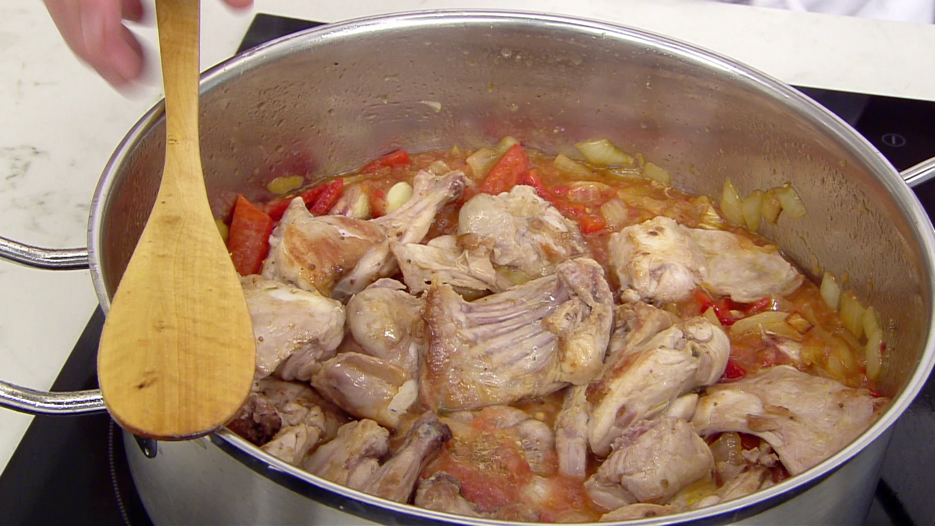 Tiempo de cocción de un guiso de conejo para que la carne esté tierna Tiempo de cocción de un guiso de conejo para que la carne esté tierna