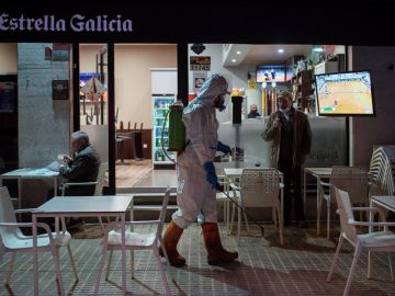 Ourense empieza a trasladar a pacientes Covid a hospitales de Vigo