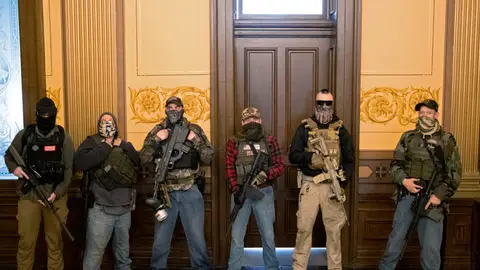 El FBI logra abortar el secuestro de la gobernadora de Michigan, Gretchen Witmer El FBI logra abortar el secuestro de la gobernadora de Michigan, Gretchen Witmer