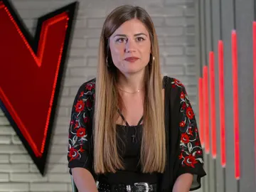 Cristina Montoya: “Siempre intento compaginar lo de ser maestra con la música” Cristina Montoya: “Siempre intento compaginar lo de ser maestra con la música”