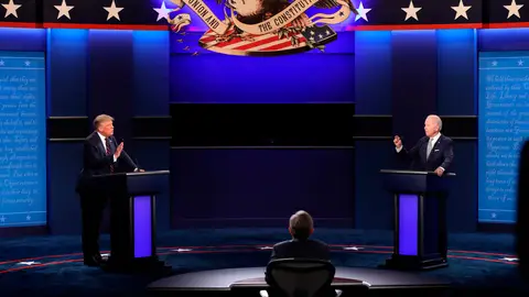 Donald Trump y Joe Biden en un debate electoral Donald Trump y Joe Biden en un debate electoral