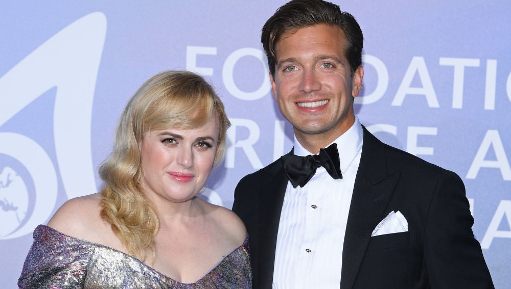 La Famosa De 59 Anos Que Salia Antes Con El Millonario Novio De Rebel Wilson Jacob Busch