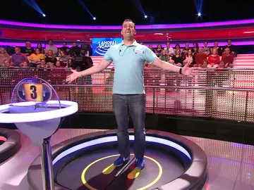 La guasa de Zajarita en ‘¡Ahora caigo!’ cantando una ingeniosa chirigota gaditana La guasa de Zajarita en ‘¡Ahora caigo!’ cantando una ingeniosa chirigota gaditana