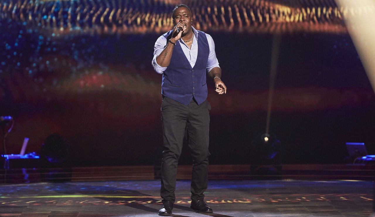 Michael Harding revoluciona el escenario con &lsquo;Mustang Sally&rsquo; en las Audiciones a ciegas de &lsquo;La Voz&rsquo;