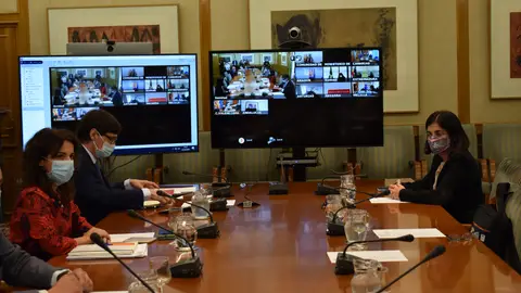El ministro de Sanidad, Salvador Illa, y la ministra de Política Territorial, Carolina Darias, en la reunión del Consejo Interterritorial de Salud El ministro de Sanidad, Salvador Illa, y la ministra de Política Territorial, Carolina Darias, en la reunión del Consejo Interterritorial de Salud