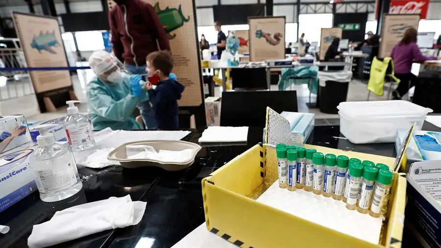 Navarra comienza su confinamiento perimetral con 368 alumnos aislados por coronavirus en 24 horas
