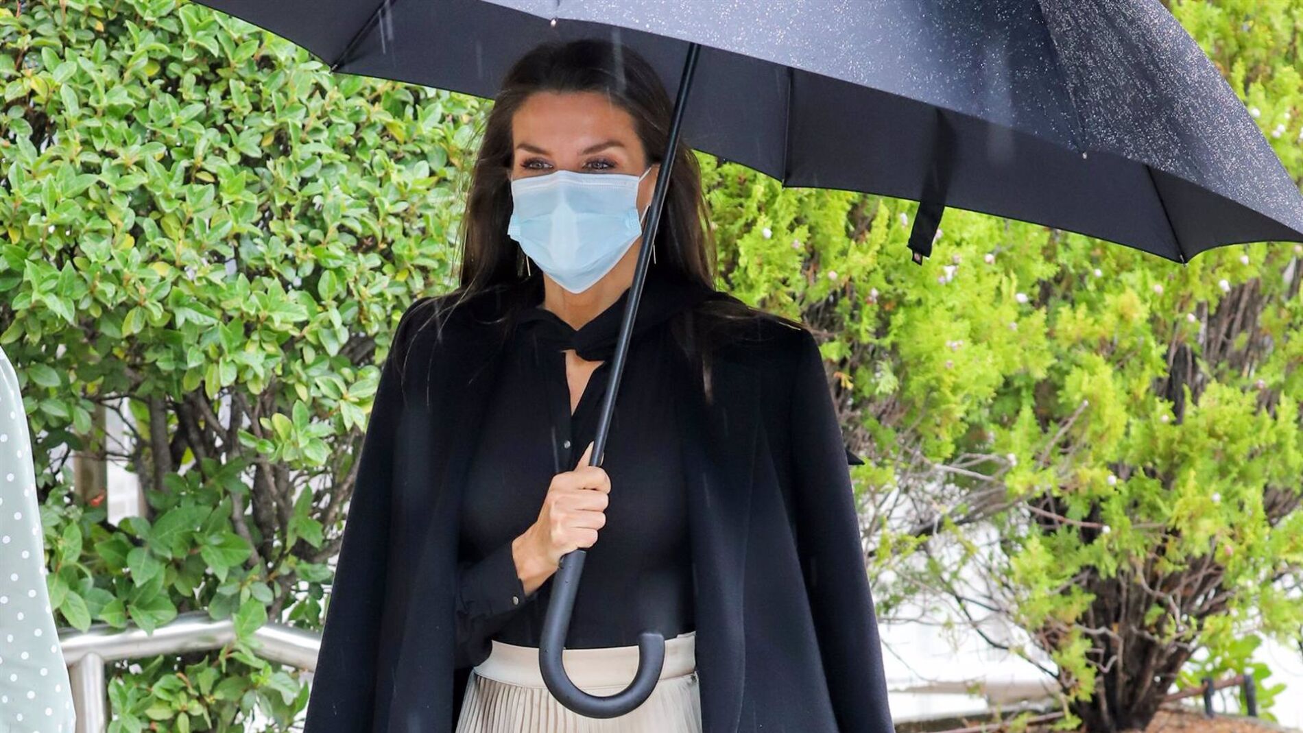 La reina Letizia a su llegada a los Premios de la Moda 