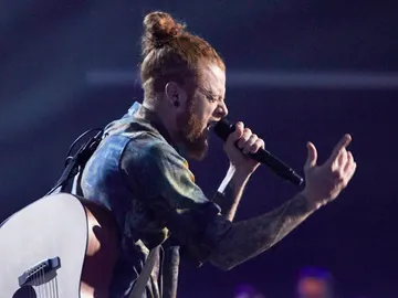 Curricé canta 'Leave a light on' en los Asaltos de 'La Voz' Curricé canta 'Leave a light on' en los Asaltos de 'La Voz'