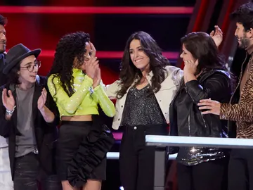 Alejandro Sanz roba a Virginia Elósegui en los Asaltos de ‘La Voz' Alejandro Sanz roba a Virginia Elósegui en los Asaltos de ‘La Voz'